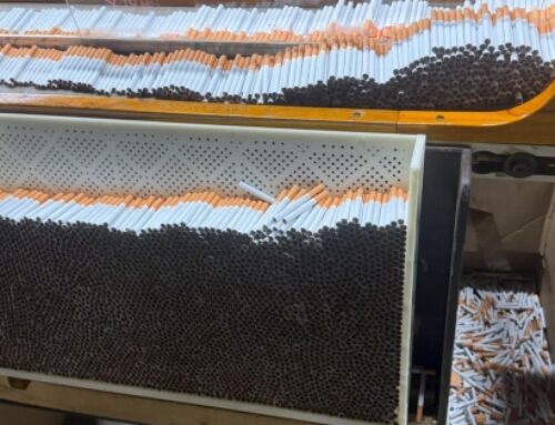 Fabrică ilegală de țigarete și tone de tutun, descoperite de polițiști și procurori