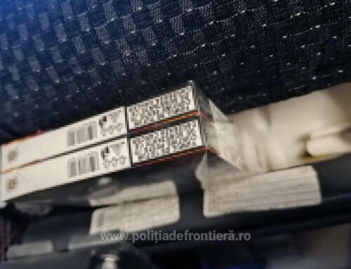 Bunuri fără documente legale, descoperite într-un microbuz la PTF Sculeni